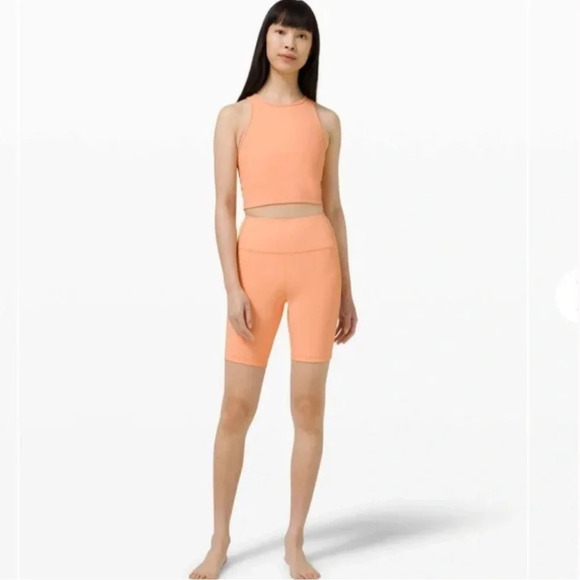 Lululemon Ribbed Contoured High-Rise Short 8"
Malibu Peach Women’s Size 4 - Picture 9 of 11